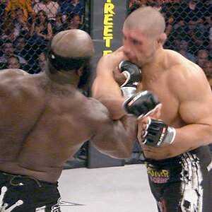 EliteXC: Kimbo Slice vs James Thompson | May 31, 2008